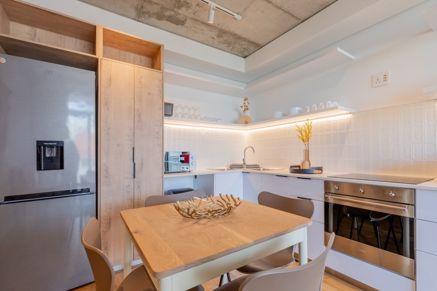 2 Bedroom Property for Sale in Sea Point Western Cape